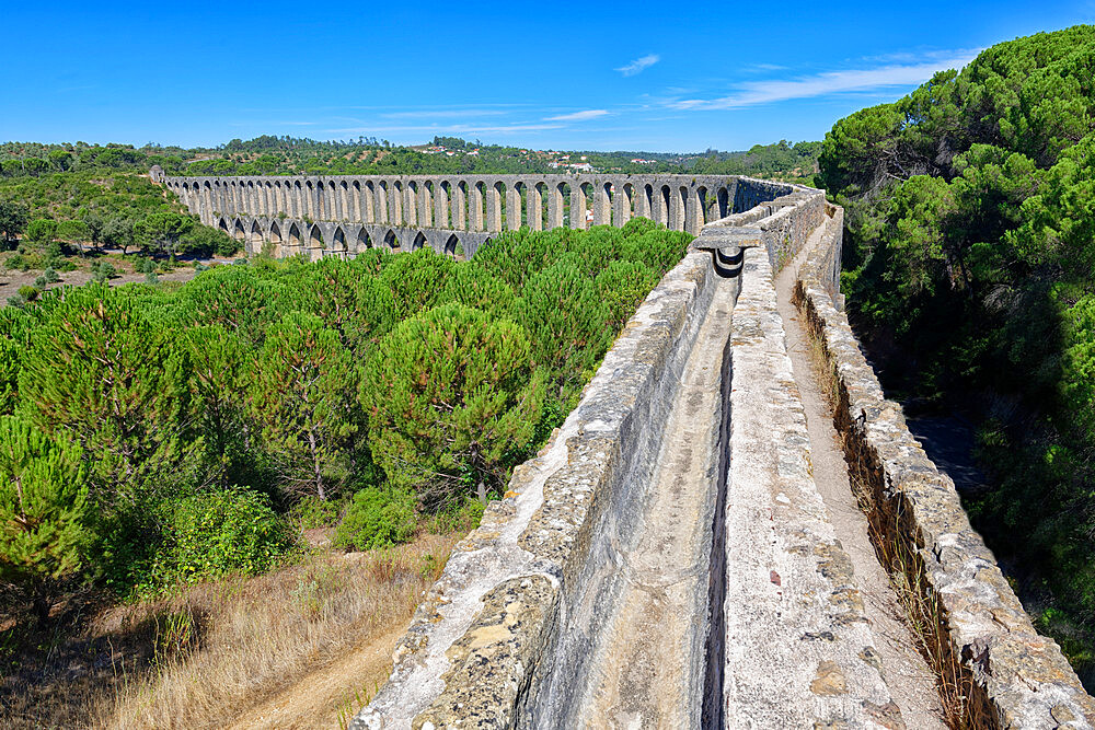 Pegoes Aqueduct, Castle and Convent of the Order of Christ, Tomar, Santarem district, Portugal, Europe