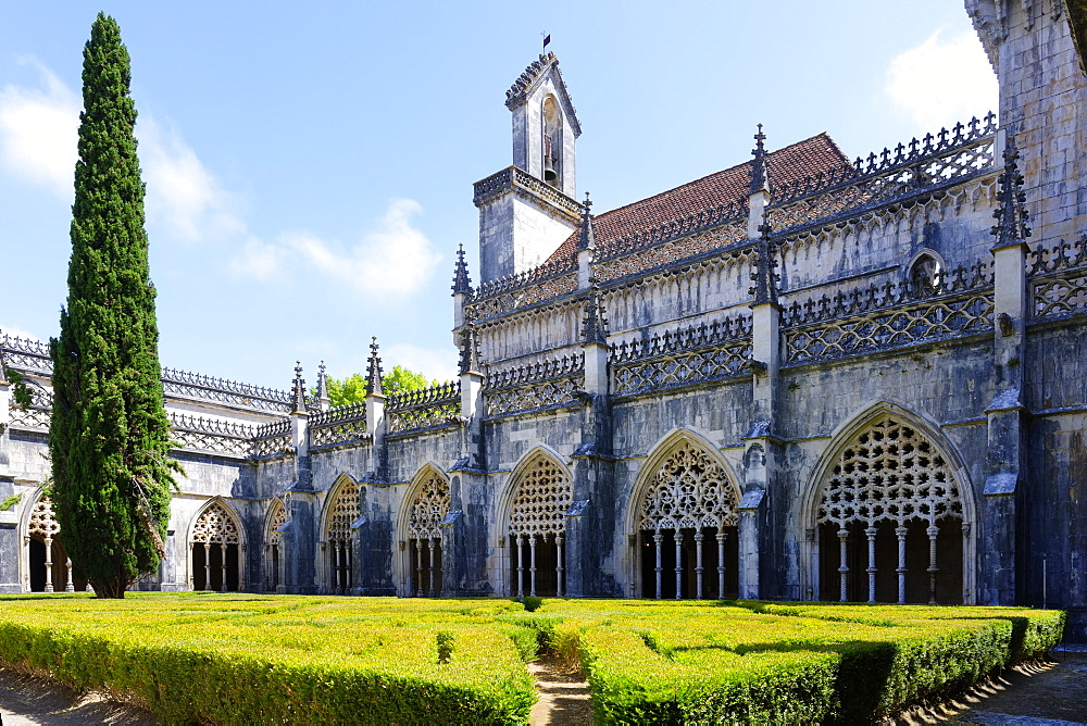 King Joao I Cloister, Arcade Screens, Dominican Monastery of Batalha (Saint Mary of the Victory Monastery), UNESCO World Heritage Site, Batalha, Leiria district, Portugal, Europe