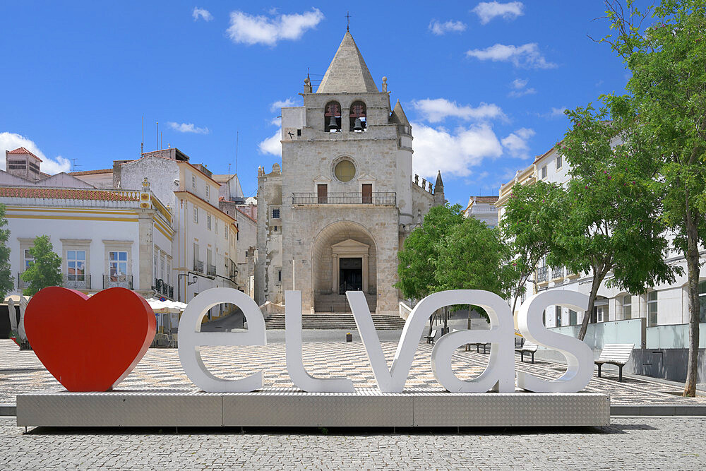 Our Lady of Assumption Church and Republic square, Elvas, Alentejo, Portugal, Europe