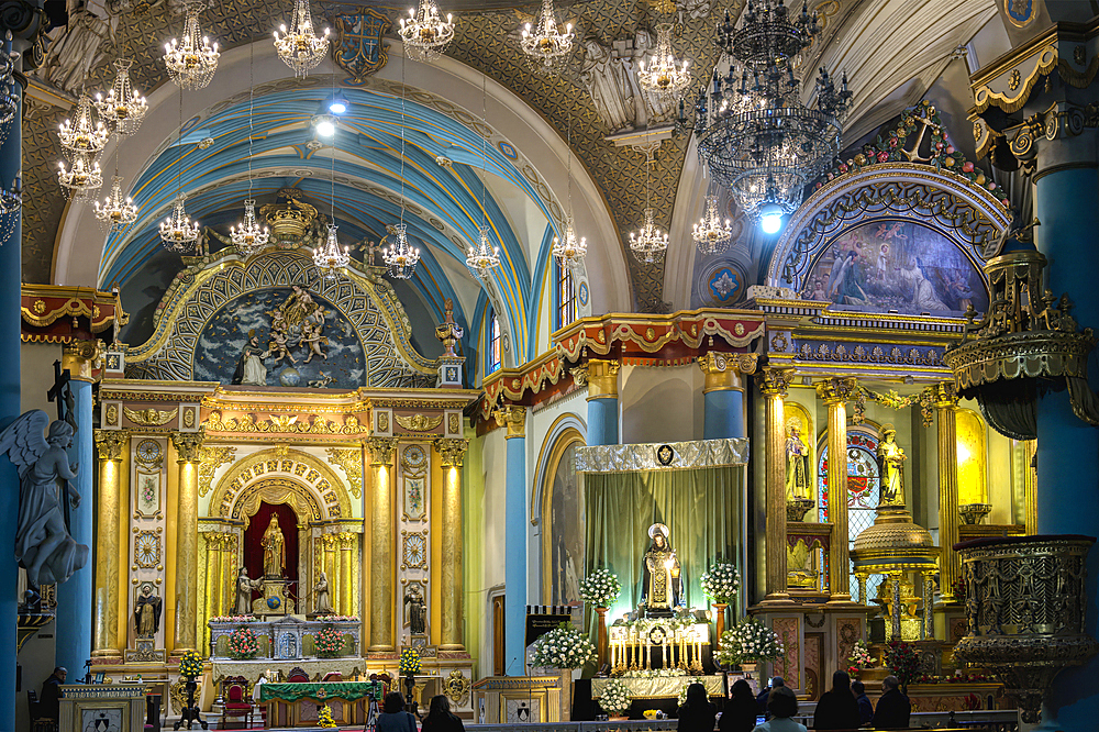 Altar, Basilica and Convent of Santo Domingo (Convent of the Holy Rosary), Lima, Peru, South America