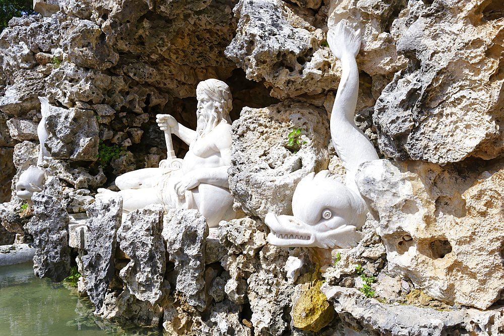 Poets Cascade, Garden of the Marquis de Pombal Palace, Oeiras, Lisbon municipality, Portugal, Europe