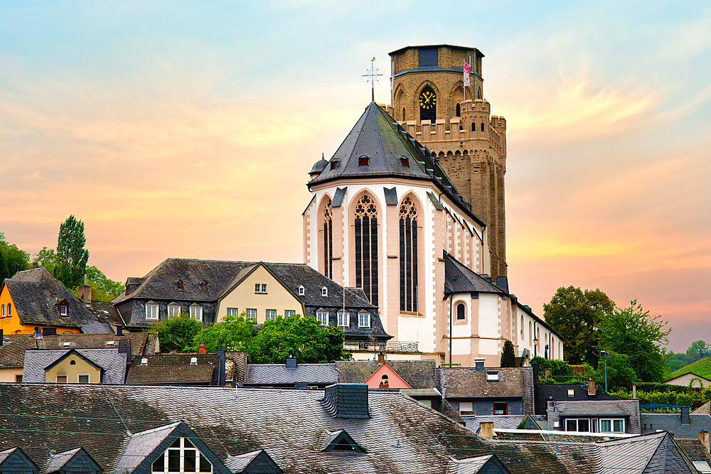 Saint Martin's Parish Church, Oberwesel, Rhineland Palatinate, Germany, Europe