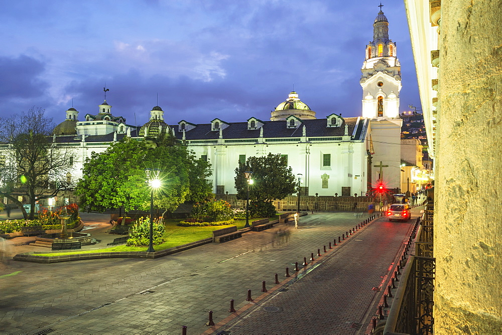 Metropolitan Cathedral at night, Independence Square, Quito, UNESCO World Heritage Site, Pichincha Province, Ecuador, South America