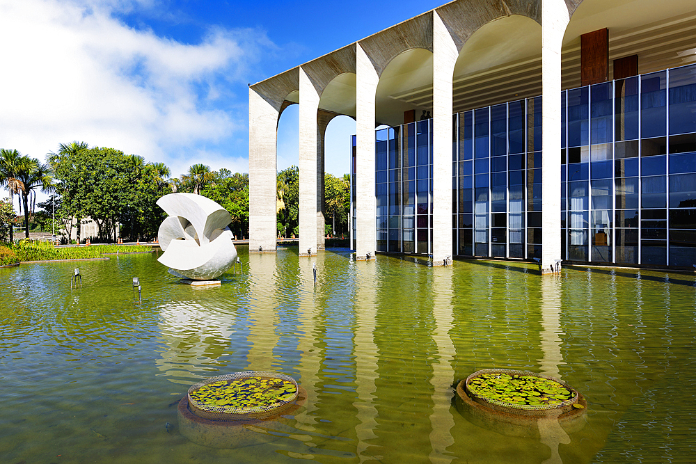 Foreign Ministry building, Itamaraty Palace (Palace of the Arches), designed by Oscar Niemeyer, UNESCO World Heritage Site, Brasilia, Federal district, Brazil, South America