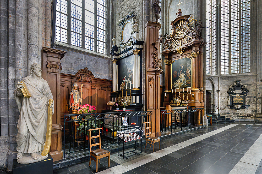 Gothic St. Nicholas Church, Lateral chapels, Ghent, Flanders, Belgium, Europe