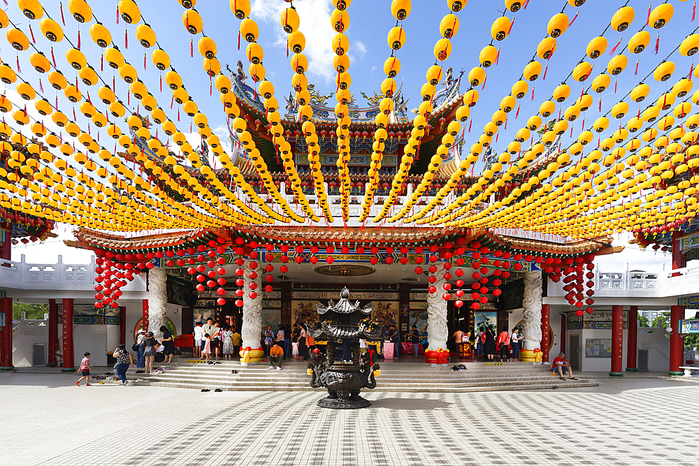 Thean Hou Temple to the Goddess Mazu with red and yellow chinese lanterns, Kuala Lumpur, Malaysia, Asia
