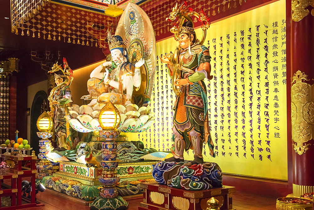 Buddha Tooth Relic Temple, Chinatown, Singapore, Southeast Asia, Asia