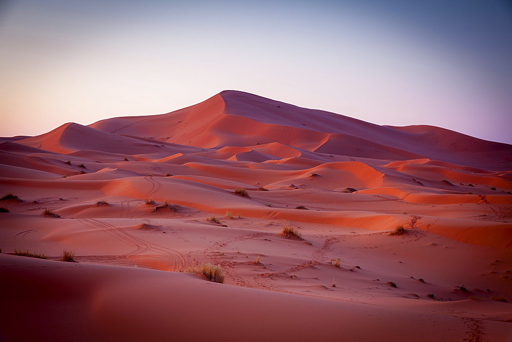 Sand dunes, Sahara Desert, Merzouga, Morocco, North Africa, Africa