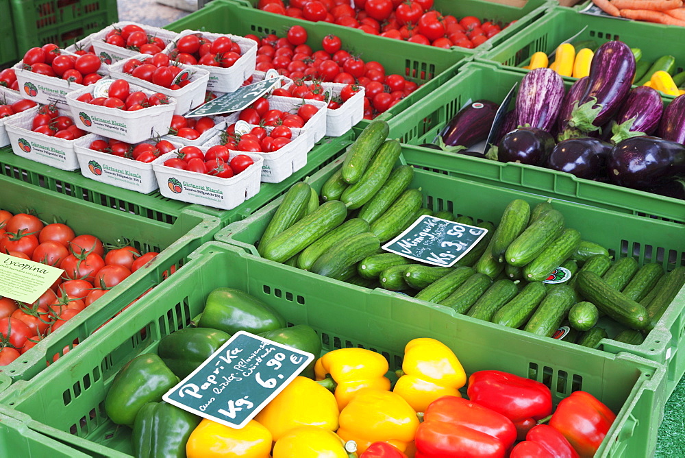 Tomatoes, paprika, cucumber and aubergine at a market stall, weekly market, market place, Esslingen, Baden Wurttemberg, Germany, Europe