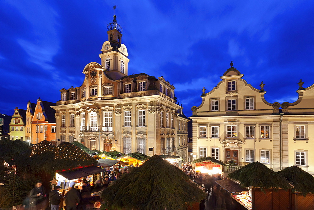 Christmas fair, Town Hall and Market Place, Schwaebisch Hall, Hohenlohe, Baden Wurttemberg, Germany, Europe