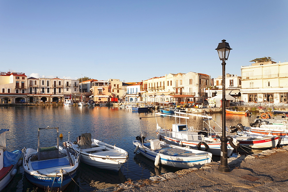 Old Venetian harbour, Rethymno (Rethymnon), Crete, Greek Islands, Greece, Europe