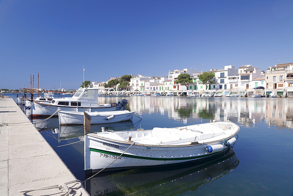 Fishing boats at fishing port, Porto Colom, Majorca (Mallorca), Balearic Islands (Islas Baleares), Spain, Mediterranean, Europe