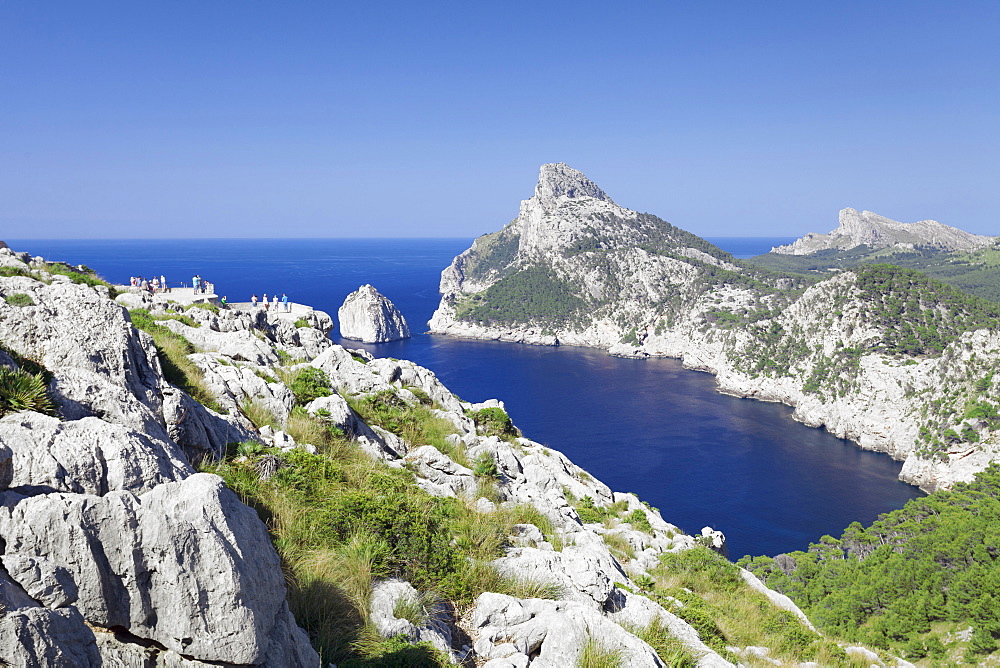 Viewpoint  Mirador d' Es Colomer (Mal de Pas), Cap de Formentor, Cape Formentor, Majorca (Mallorca), Balearic Islands (Islas Baleares), Spain, Mediterranean, Europe