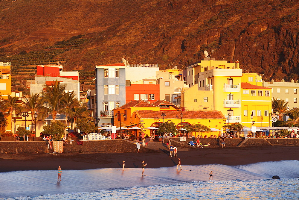 Playa del Puerto Beach, Puerto de Tazacorte, La Palma, Canary Islands, Spain, Europe