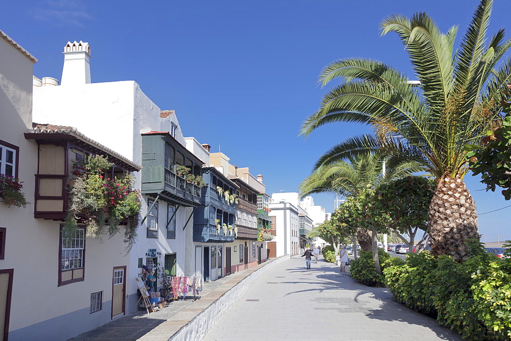 Los Balcones, traditional houses with wooden balconies, Avenida Maritima, Santa Cruz de la Palma, La Palma, Canary Islands, Spain, Europe