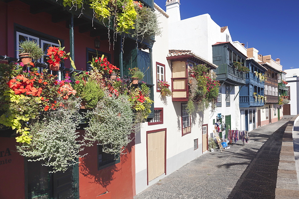 Los Balcones, traditional houses with wooden balconies, Avenida Maritima, Santa Cruz de la Palma, La Palma, Canary Islands, Spain, Europe