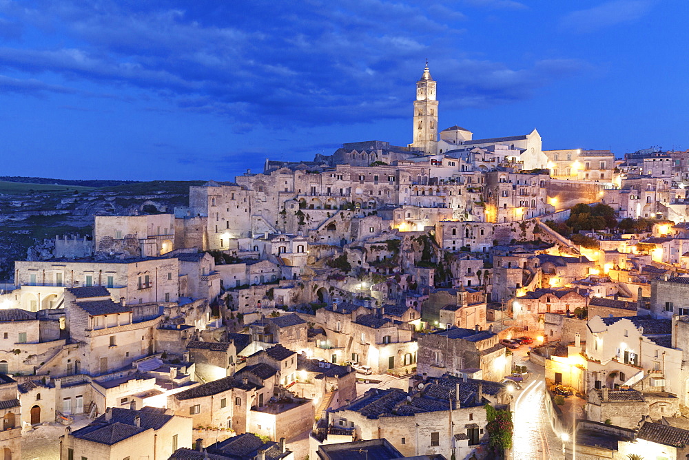 Sasso Barisano and cathedral, UNESCO World Heritage Site, Matera, Basilicata, Puglia, Italy, Europe