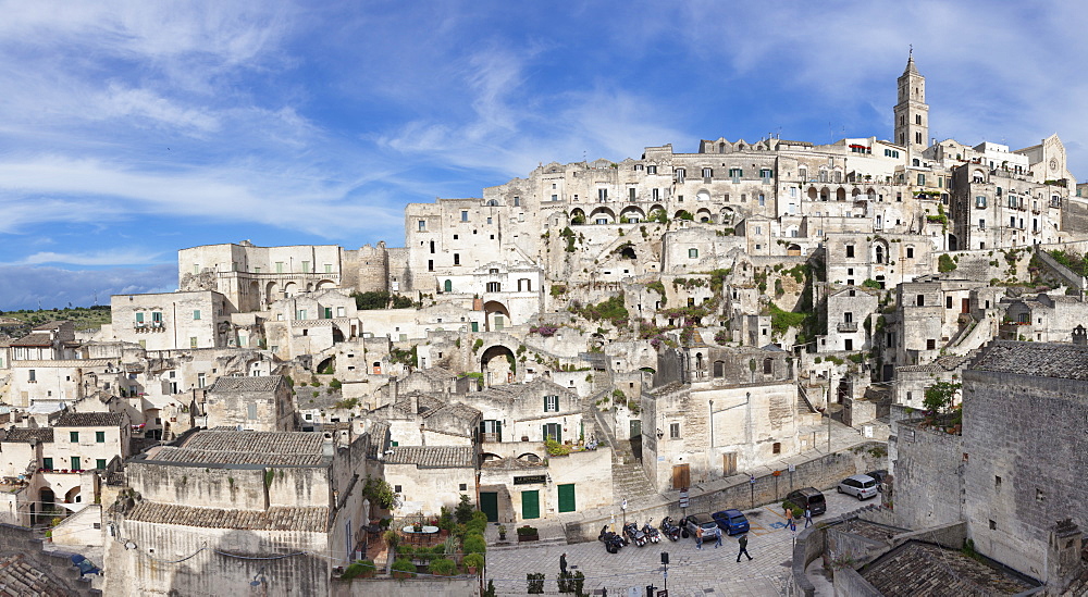 Sasso Barisano and cathedral, UNESCO World Heritage Site, Matera, Basilicata, Puglia, Italy, Europe