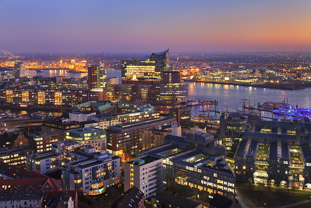 View over HafenCity and Elbphilharmonie at sunset, Hamburg, Hanseatic City, Germany, Europe