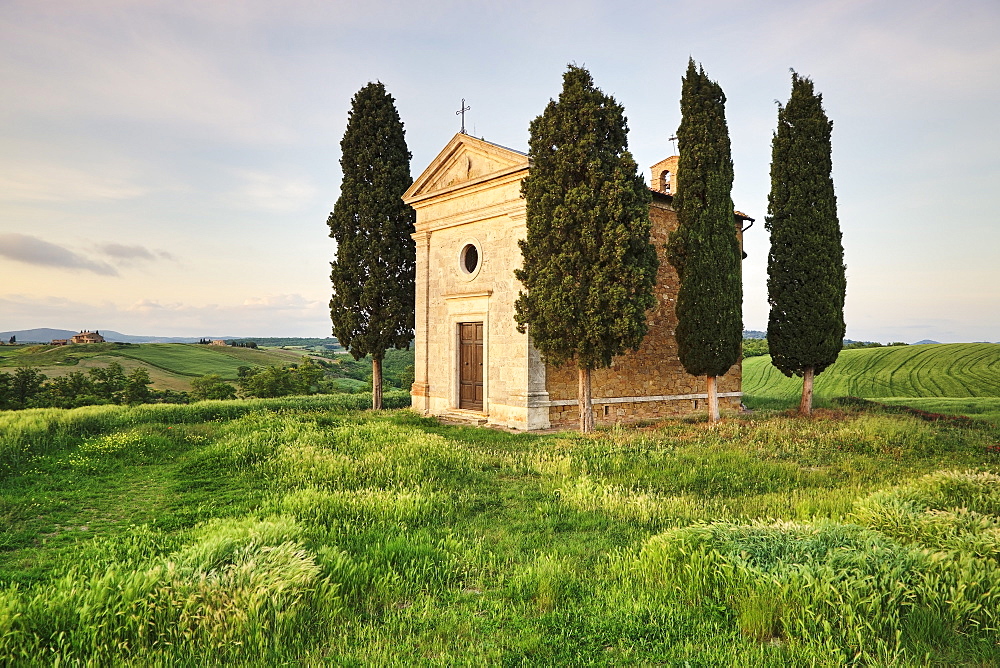 Capella di Vitaleta, Val d'Orcia, UNESCO World Heritage Site, Province Siena, Tuscany, Italy, Europe