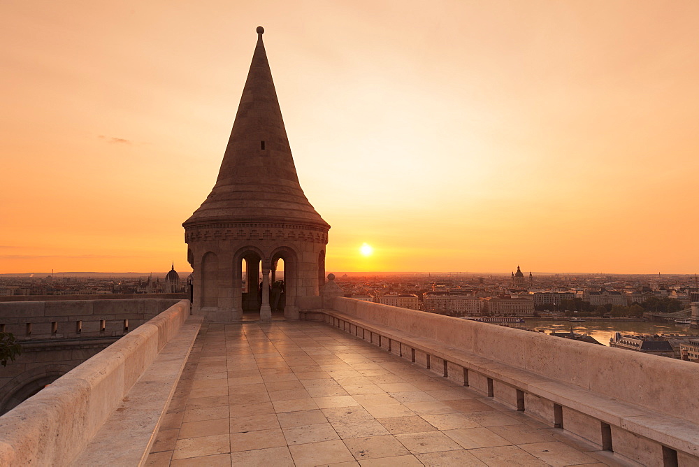 Fisherman's Bastion at sunrise, Buda Castle Hill, Budapest, Hungary, Europe