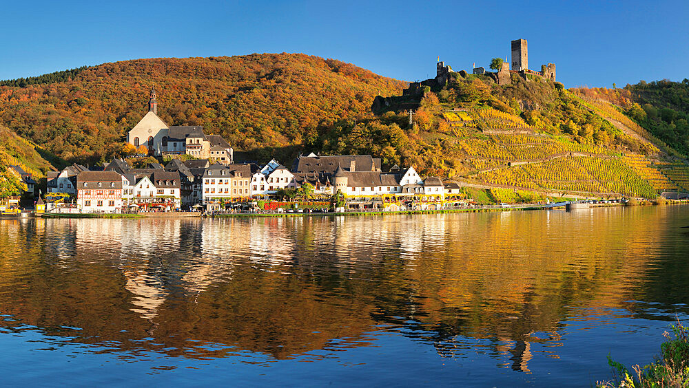 Town of Beilstein with Metternich Castle Ruins on Moselle River, Rhineland-Palatinate, Germany, Europe