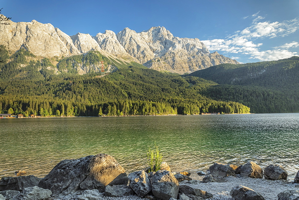 Eibsee Lake and Zugspitze Mountain, near Grainau, Werdenfelser Land range, Upper Bavaria, Bavaria, Germany, Europe