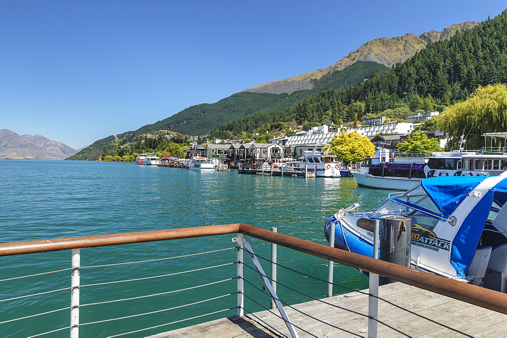 Queenstown, Lake Wakatipu, Otago, South Island, New Zealand, Pacific