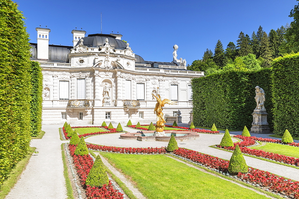 Western Parterre, Linderhof Palace, Werdenfelser Land, Bavarian Alps, Upper Bavaria, Germany, Europe