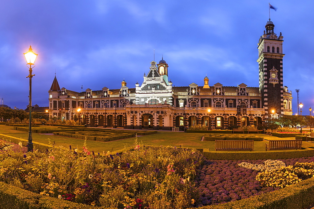 Dunedin station, Architect George Alexander Troup, Dunedin, Otago, South Island, New Zealand, Pacific