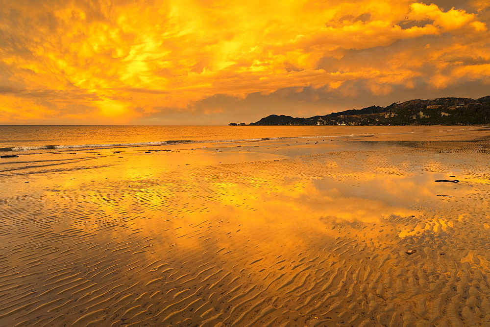 Sunset at Pohara Beach, Golden Bay, Tasman, South Island, New Zealand, Pacific