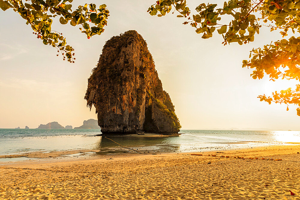 Phra Nang Beach at sunset, Railay Peninsula, Krabi Provonce,Thailand, Southeast Asia, Asia