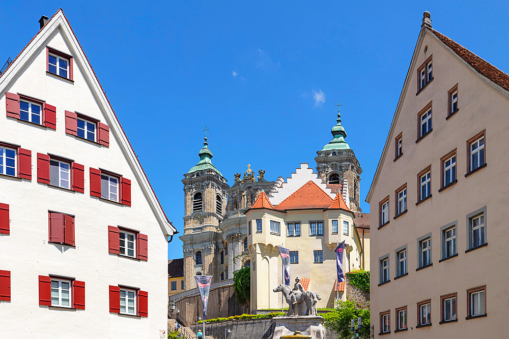 Market place and St. Martin Basilica in Weingarten, Upper Swabian Baroque Route, Upper Swabia, Baden-Wurttemberg, Germany, Europe