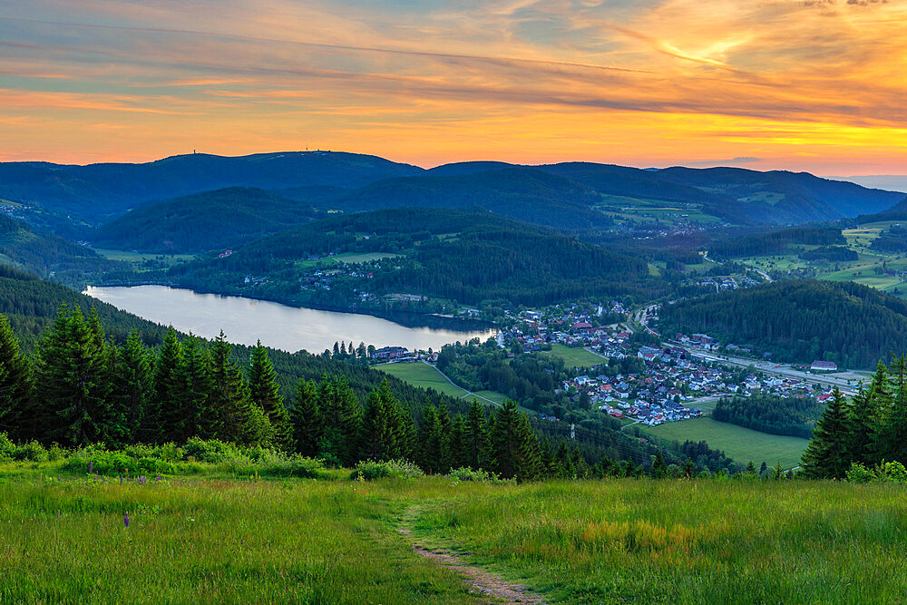 View from Hochfirst mountain over Titisee lake to Feldberg mountain, Black Forest, Baden-Wurttemberg, Germany, Europe