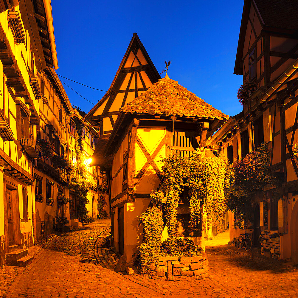 Half-timbered houses in the old town of Eguisheim, Alsace, Alsatian Wine Route, Haut-Rhin, France, Europe