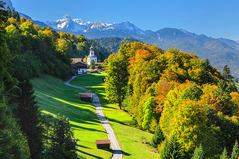 Wamberg Mountain Village, Zugspitze, 2962m, Mountain Range, Garmisch-Partenkirchen, Upper Bavaria, Germany, Europe