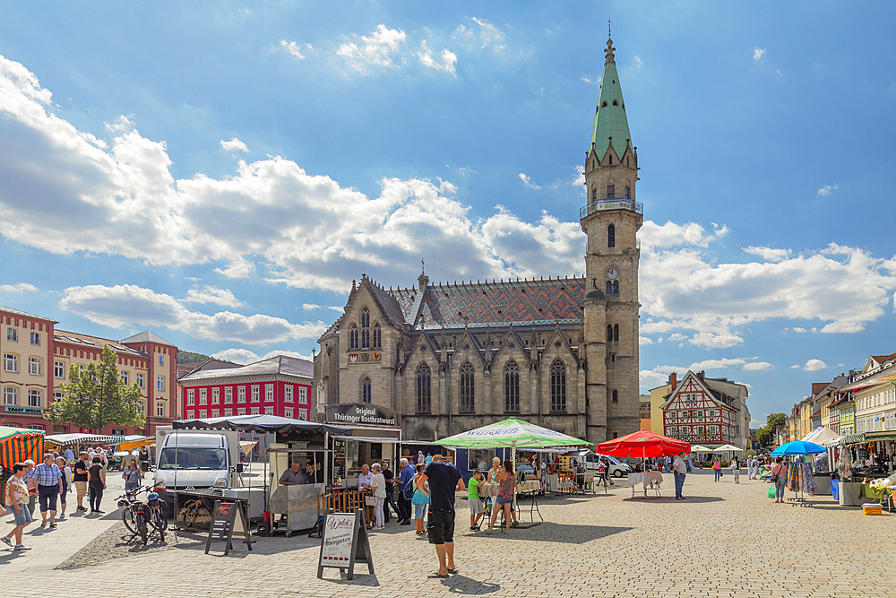 Weekly market at marketplace, the church of Our Lady, Meiningen, Werratal valley, Rhön, Meiningen, Thuringia, Germany