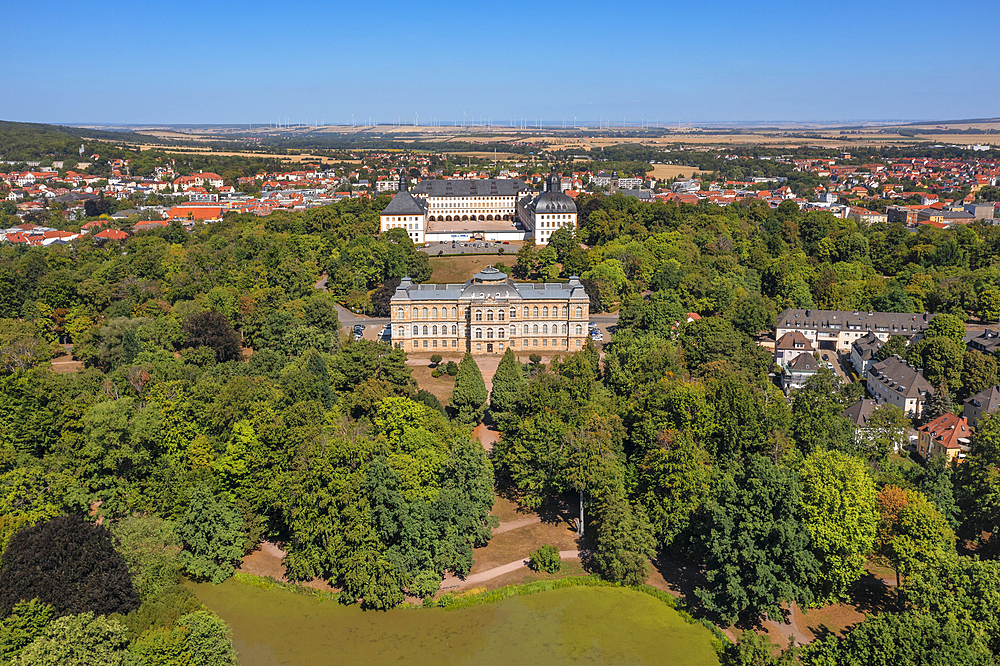 English Garden, Ducal Museum with Friedenstein Castle in the background, Gotha, Thuringian Basin, Thuringia, Germany