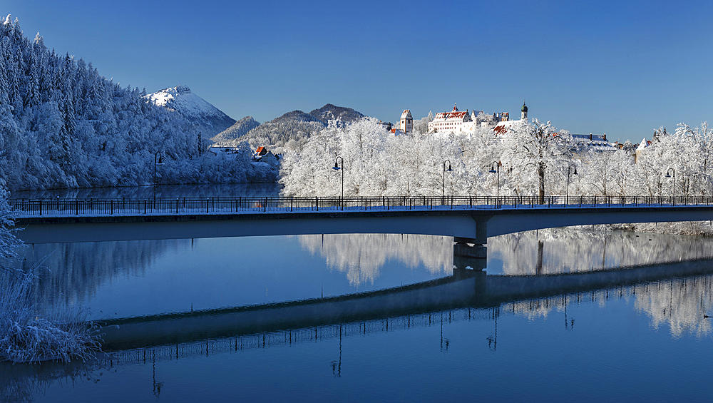 View over Lech River with St. Mang Monastery and High Castle, Fussen, Swabia, Bavarian Alps, Bavaria, Germany, Europe