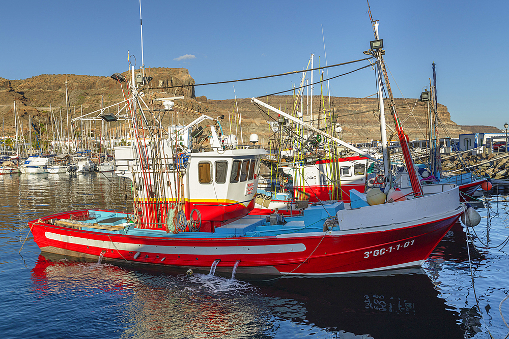 Fishing boat at the harbour of Puerto de Mogan, Gran Canaria, Canary Islands, Spain, Atlantic, Europe