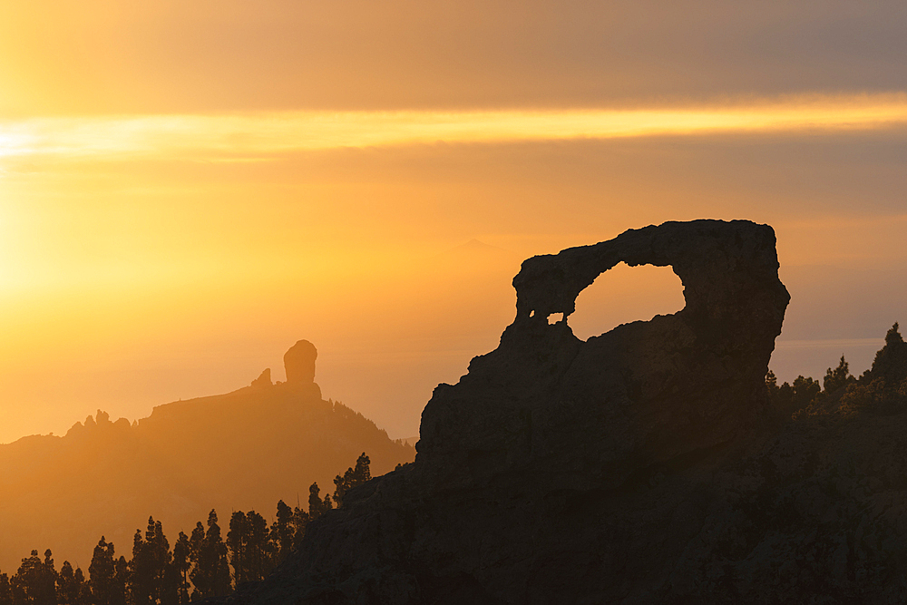 View from Pico de las Nieves to Roque Nublo, Gran Canaria, Canary Islands, Spain, Atlantic, Europe