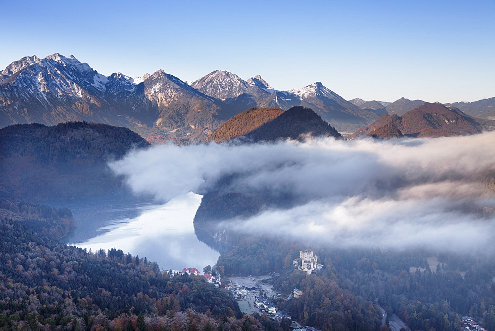 View of Alpsee Lake with Hohenschwangau Castle and Allgau Alps, Hohenschwangau, Fussen, Ostallgau, Allgau, Bavaria, Germany, Europe