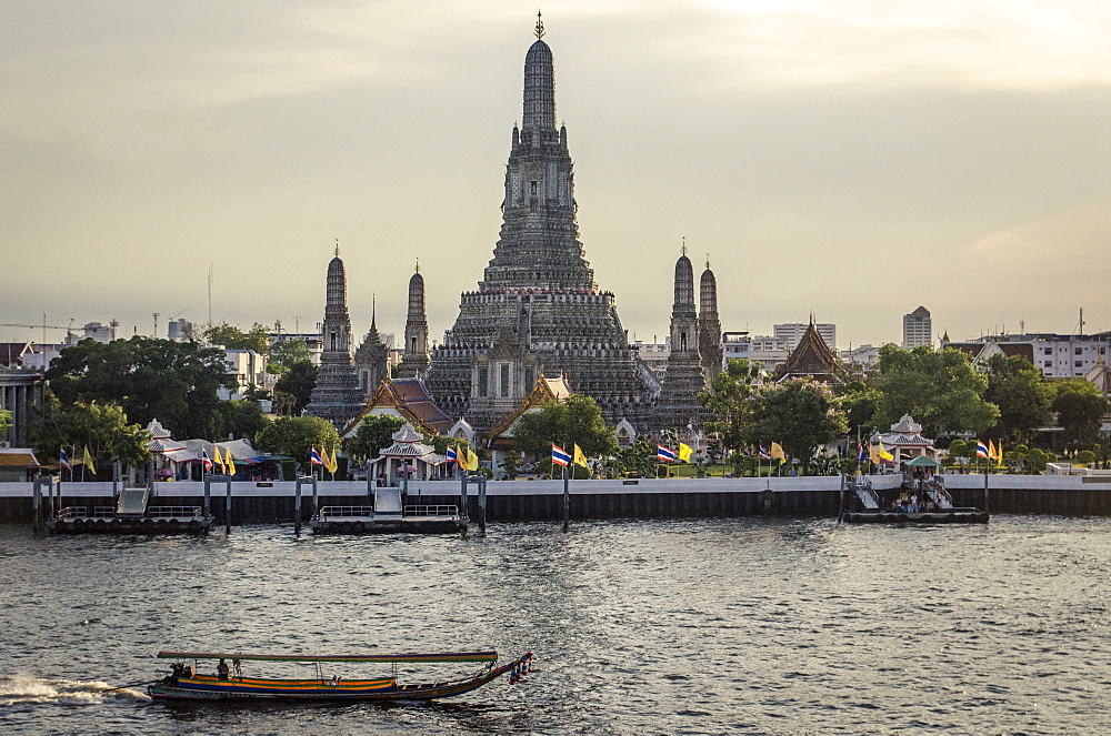 Wat Arun and Chao Phraya River, Bangkok, Thailand.