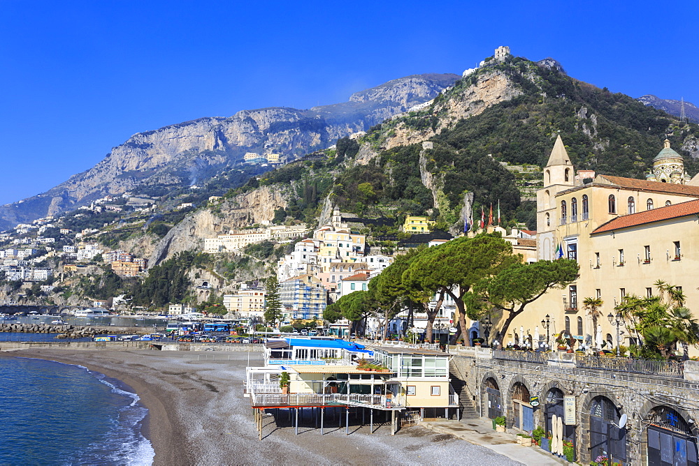 Beach in spring sun, Amalfi, Amalfi Coast, UNESCO World Heritage Site, Campania, Italy, Europe