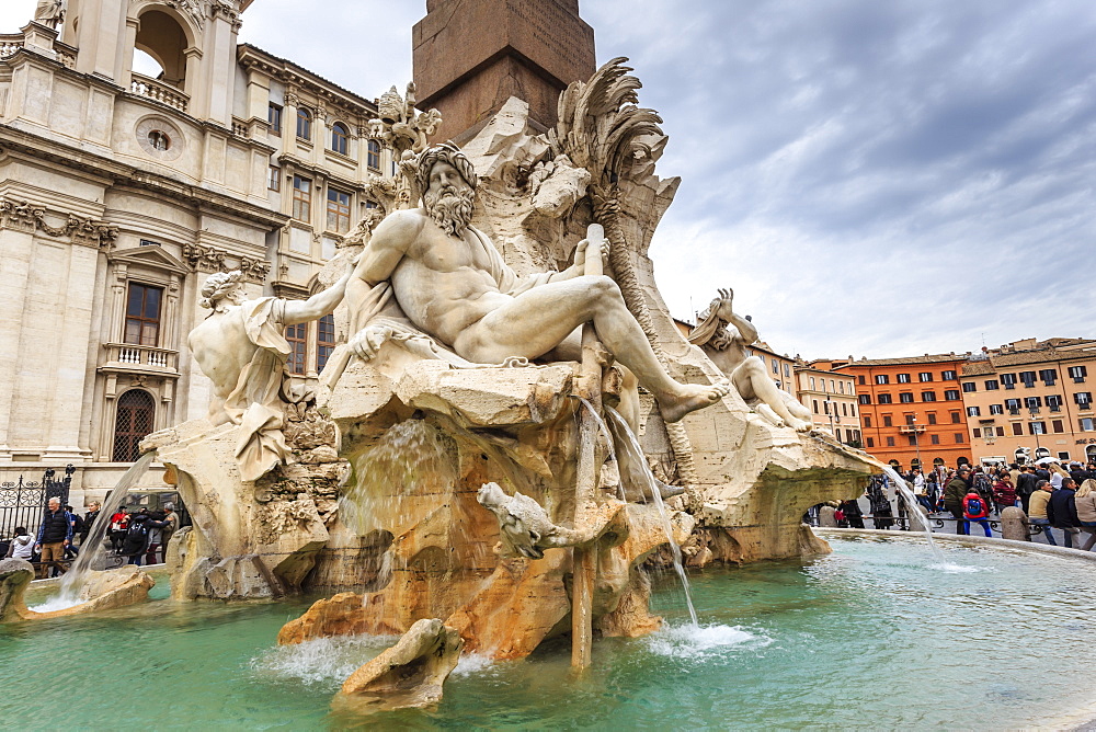 Fontana dei Quattro Fiumi (Four Rivers), Piazza Navona, Historic Centre, Rome, UNESCO World Heritage Site, Lazio, Italy, Europe