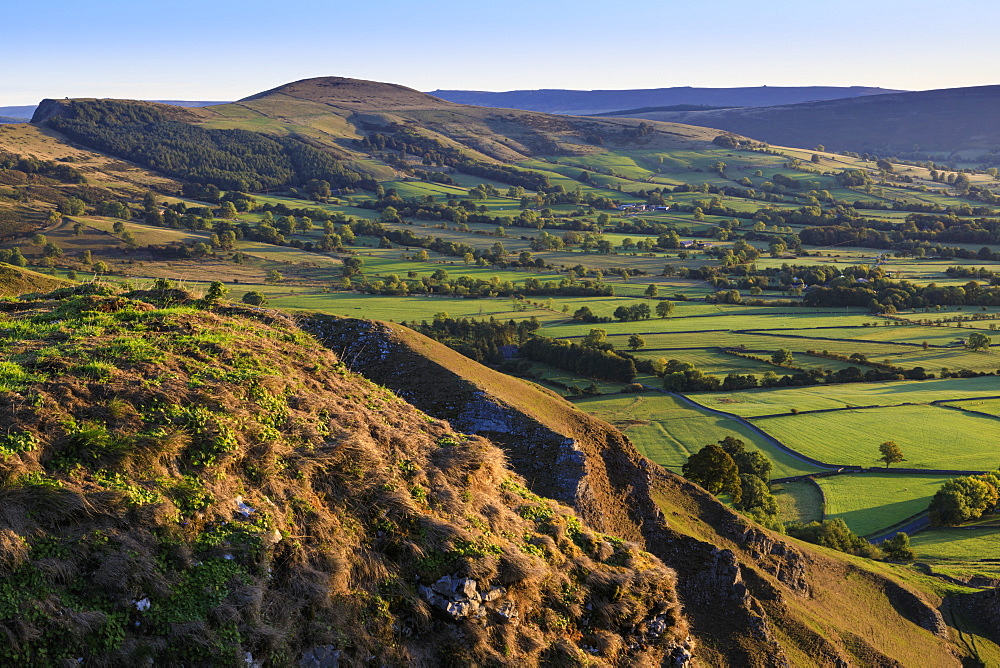 Back Tor and Lose Hill, Great Ridge, from Winnats Pass, autumn, Castleton, Peak District National Park, Derbyshire, England, United Kingdom, Europe