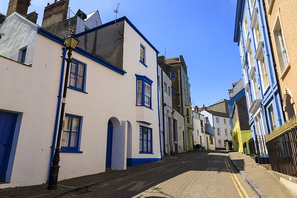 Historic buildings, cobbled street, Tenby, Pembrokeshire, Wales, United Kingdom, Europe