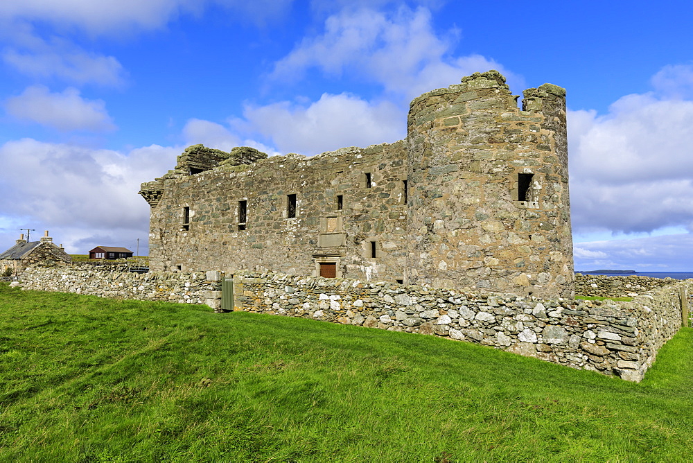 Muness Castle, 1598, most northerly in United Kingdom, coastal views, Uyeasound, Island of Unst, Shetland Isles, Scotland, United Kingdom, Europe