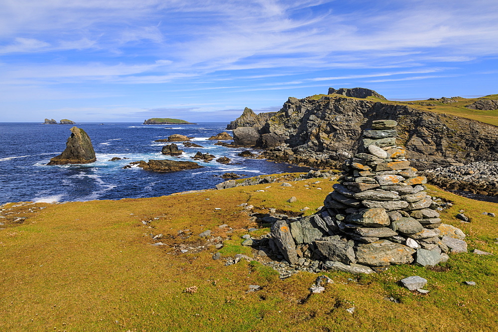 Isle of Fethaland, lichened cairn, cliffs, stacks, Isle of Gruney, Ramna Stacks, North Roe, Mainland, Shetland Isles, Scotland, Europe