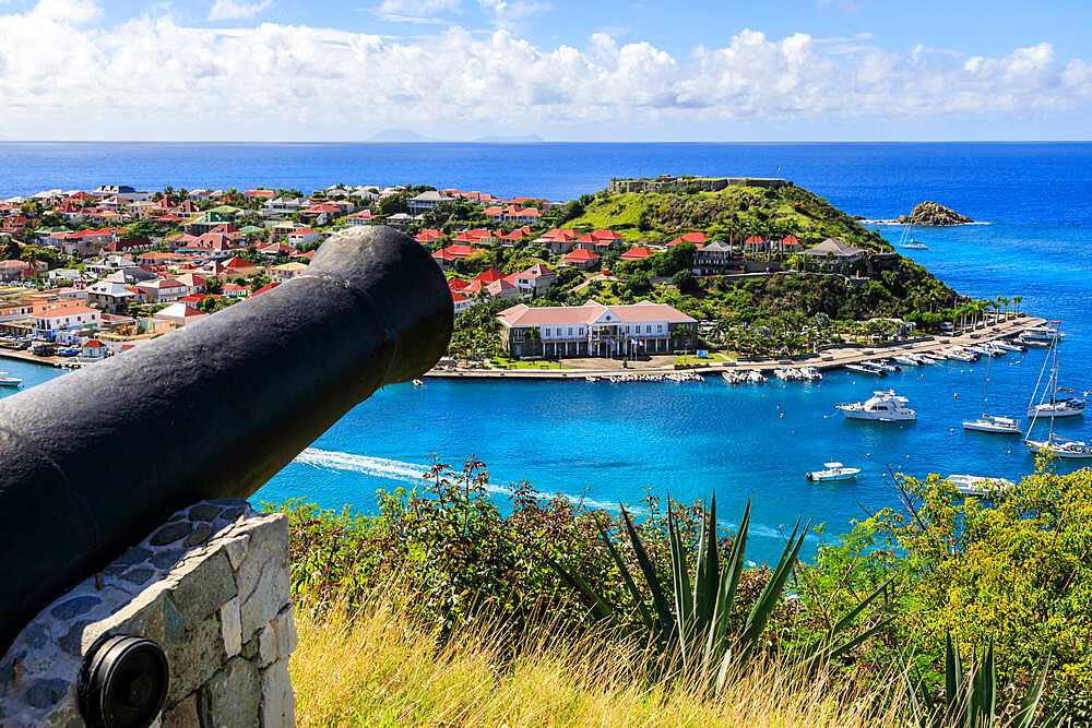 Cannon at Fort Gustaf, view to Fort Oscar, Gustavia, St. Barthelemy (St. Barts) (St. Barth), West Indies, Caribbean, Central America